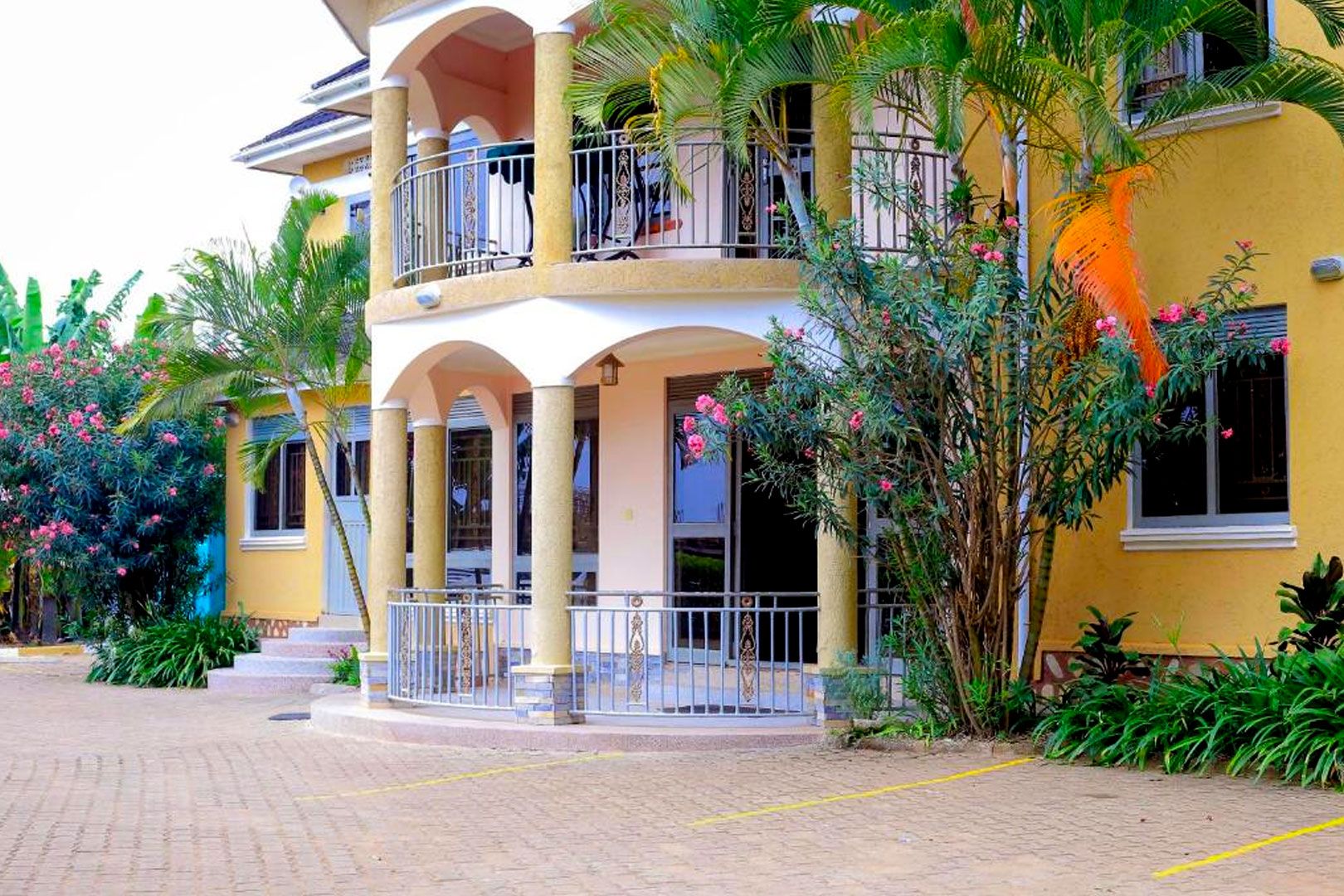 palace-hotel