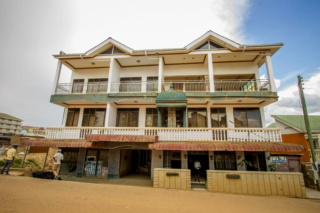 grand-holiday-international-hotel